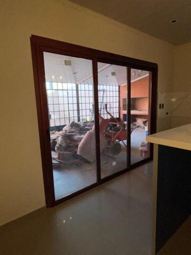 ea08d733-5f70-45fc-bf6e-63723c910f59